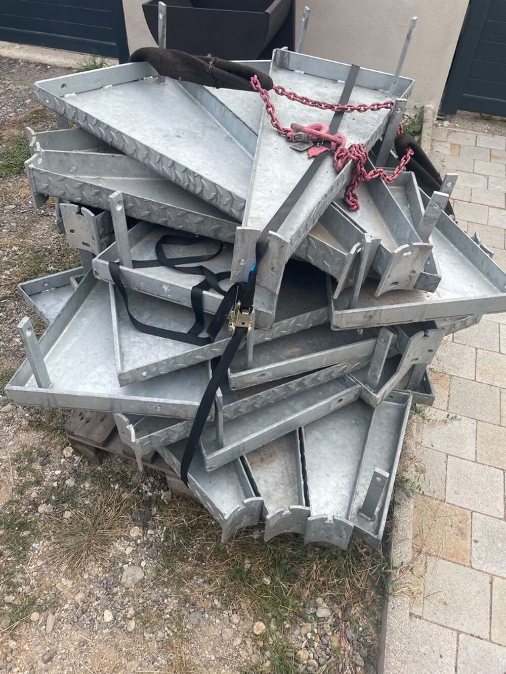  marches galvanis&eacute;es Bricolage