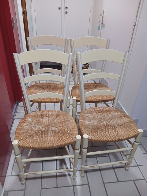 4 chaises Évian-les-Bains (74)