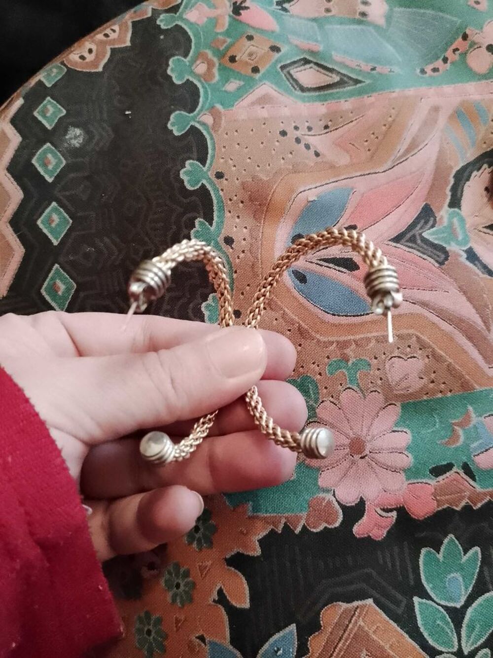 boucles d'oreilles anneaux en plaqu&eacute; or dor&eacute; vintage ann&eacute;es 80. Bijoux et montres
