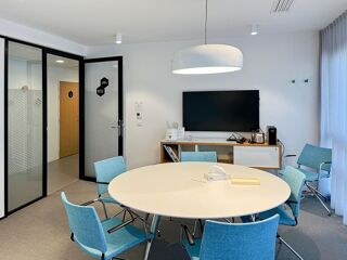   Un bureau privé entièrement équipé pour vous et votre équipe à Boulogne-Billancourt, Spaces Reine Boulogne-billancourt