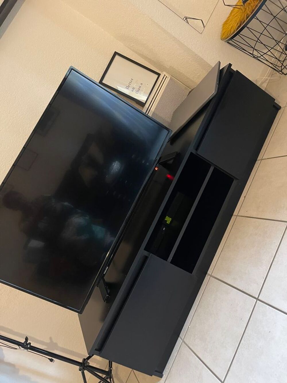 T&eacute;l&eacute;vision Photos/Video/TV
