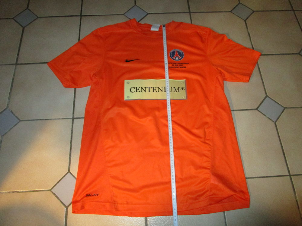 VIEUX MAILLOT ORIGINAL PSG PUBLICITAIRE 2010 DRIVE FIT NIKE
