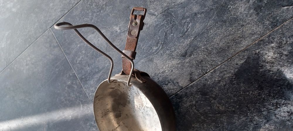 Gamelle r&eacute;glementaire du soldat anglais &eacute;poque wwI 