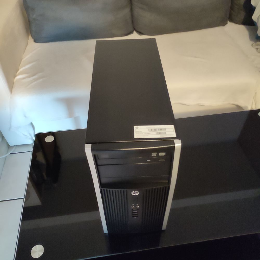 Ordinateur de bureau pc HP Windows 10 Matériel informatique