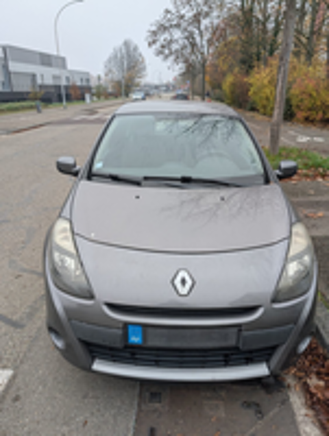 Clio III dCi 90 eco2 Expression Clim 2011 occasion 67400 Illkirch-Graffenstaden