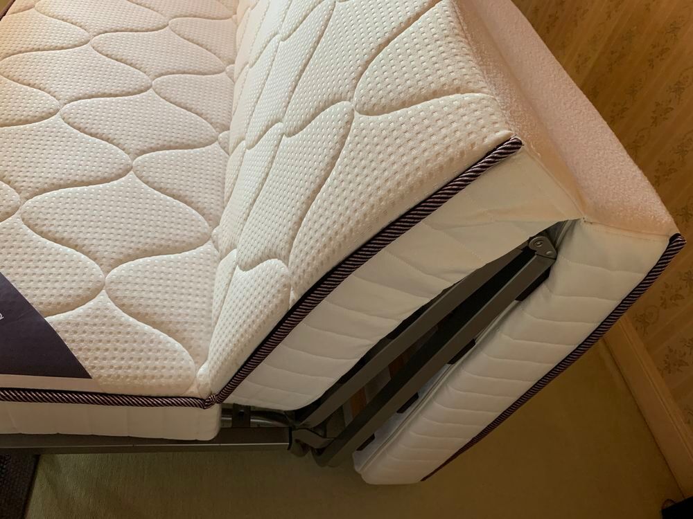 Canap&eacute; convertible SIMMONS ressorts 140cm Meubles