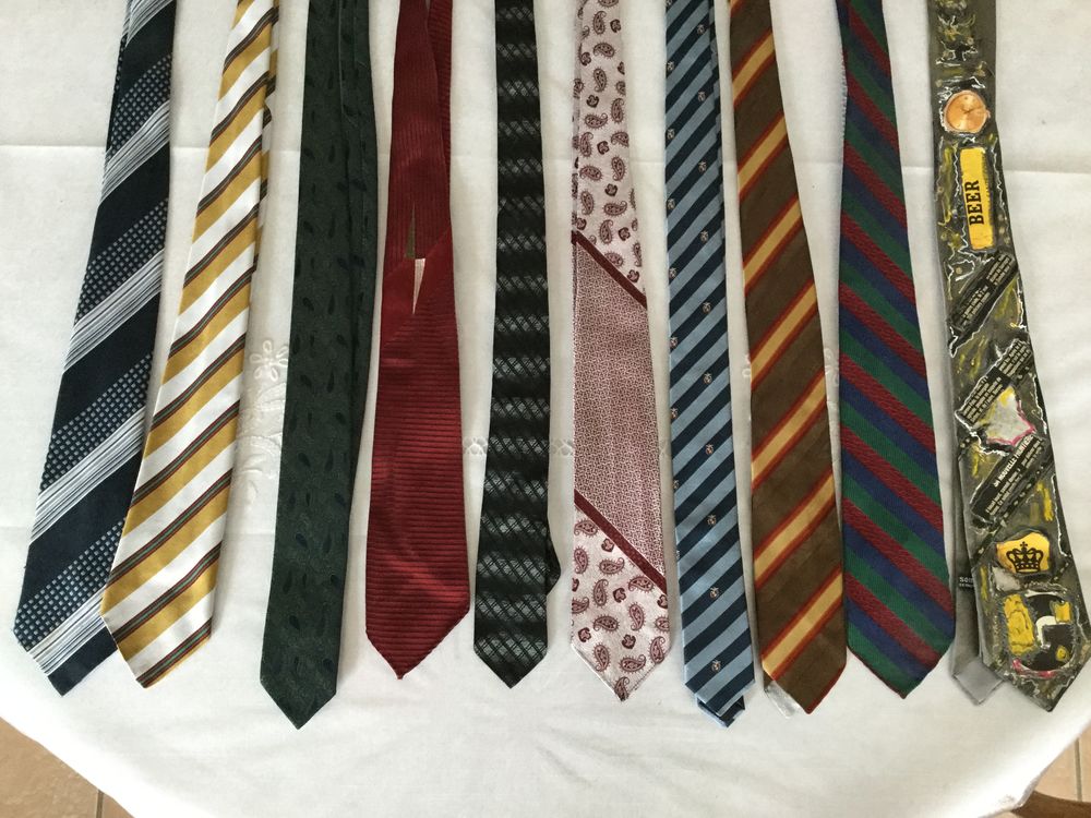 Lot de 10 cravates vintage Vêtements