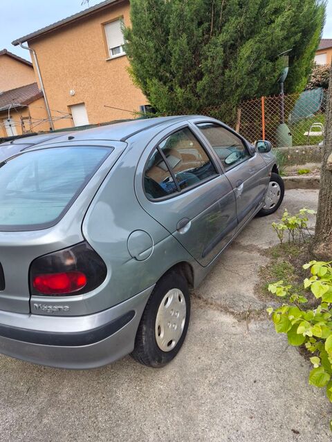 Renault megane ii M&eacute;gane II 1.9 dCi 130 Confort Aut