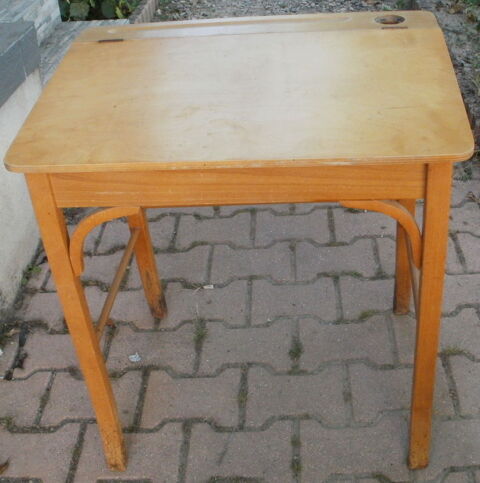 Ancien bureau d'écolier 44.5 cm x 60 cm 40 Montauban (82)