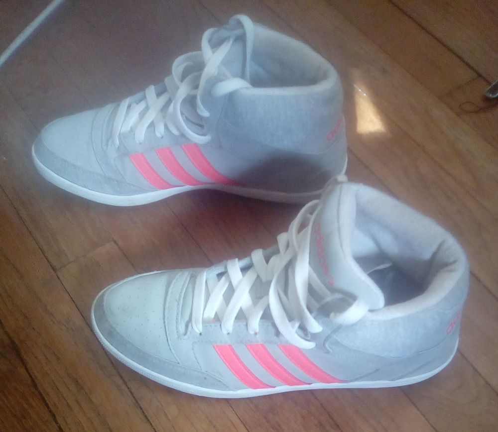 Basket Adidas montante - taille 40 Chaussures enfants
