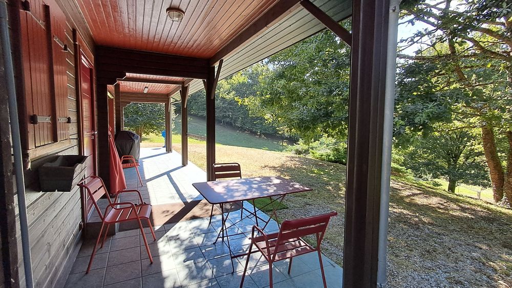 Vente Chalet Maison bois massif 5 pièces 150m² sur grand terrain au calme Argentat