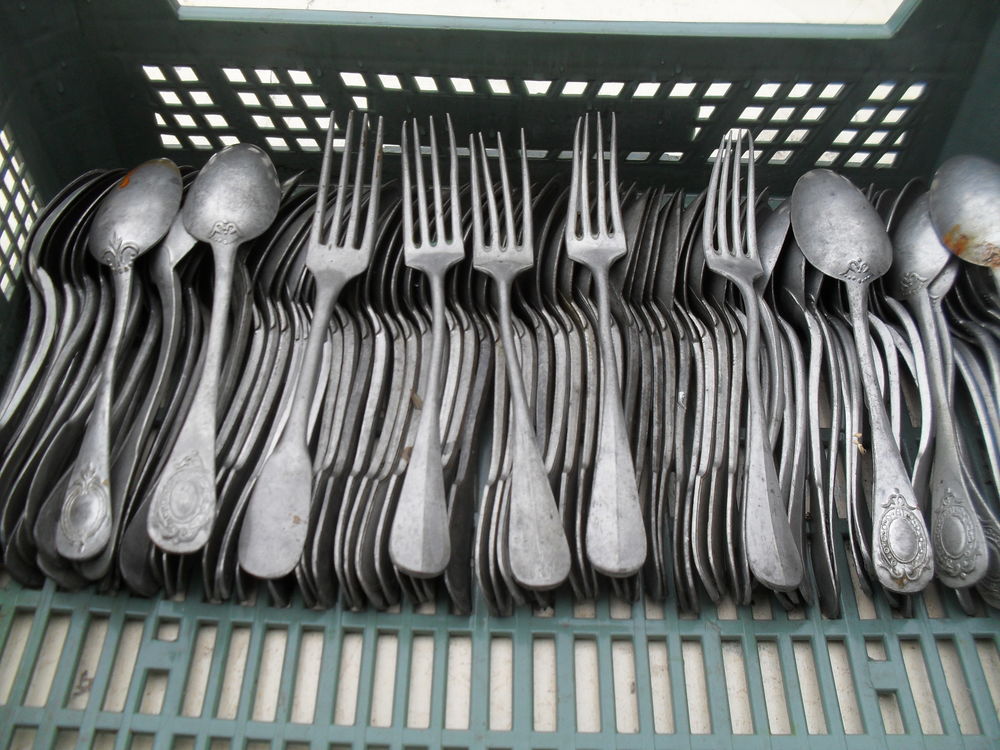 8 kilos de cuilliere en etain Bricolage