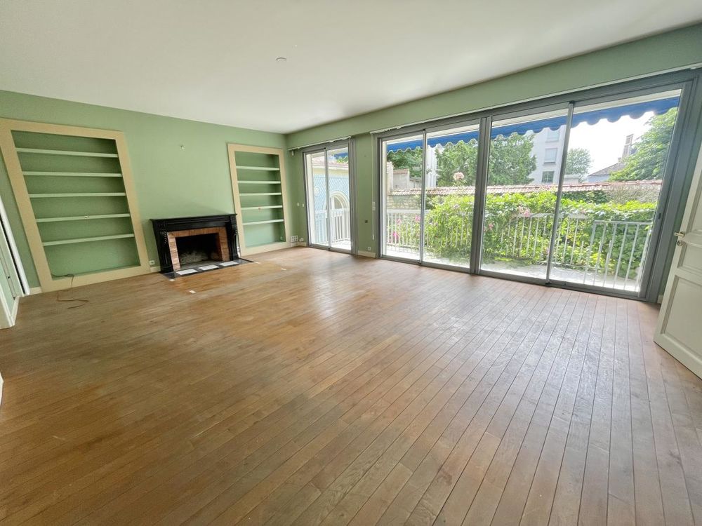 Vente Appartement Appartement 6 pièces avec jardin, dépendance garage et cave Reims