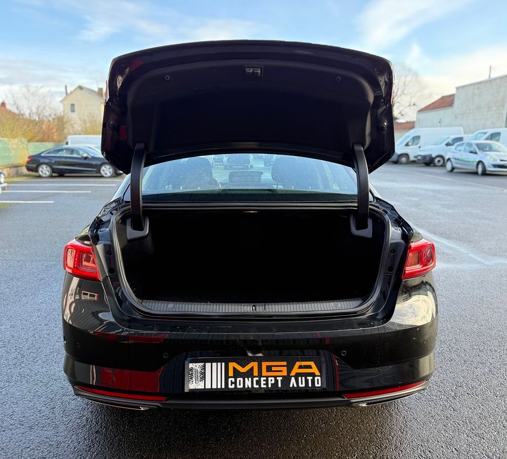 Talisman Estate dCi 130 Energy EDC Business (7 CV) 2018 occasion 86000 Poitiers