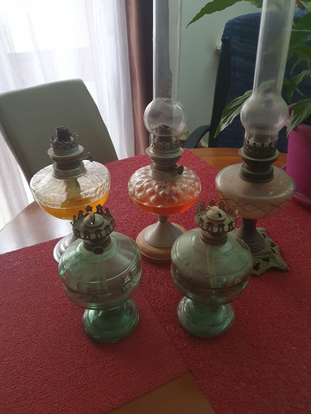 Belles lampes &agrave; p&eacute;trole Meubles