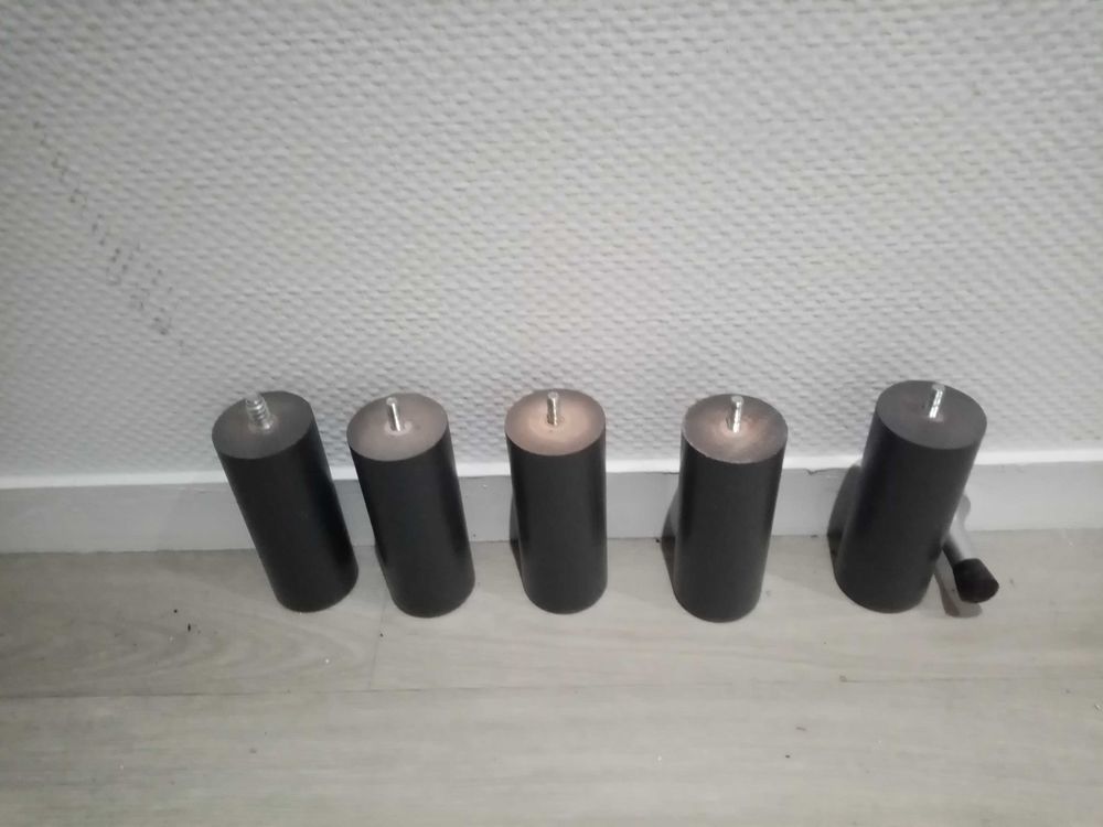 5 pied en bois puor sommier Meubles