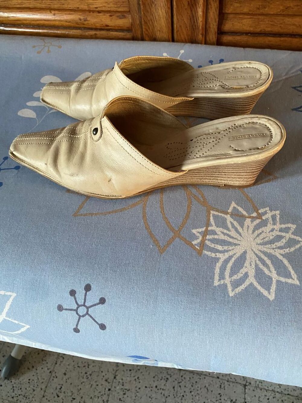 chaussures presque jamais port&eacute;s Chaussures