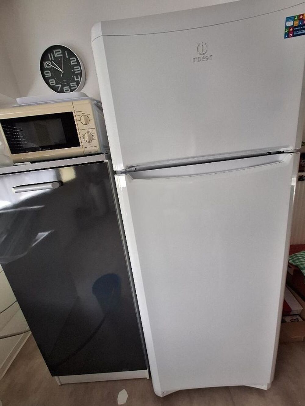 R&Eacute;FRIG&Eacute;RATEUR 2 PORTES INDESIT / 412 Litres Electroménager