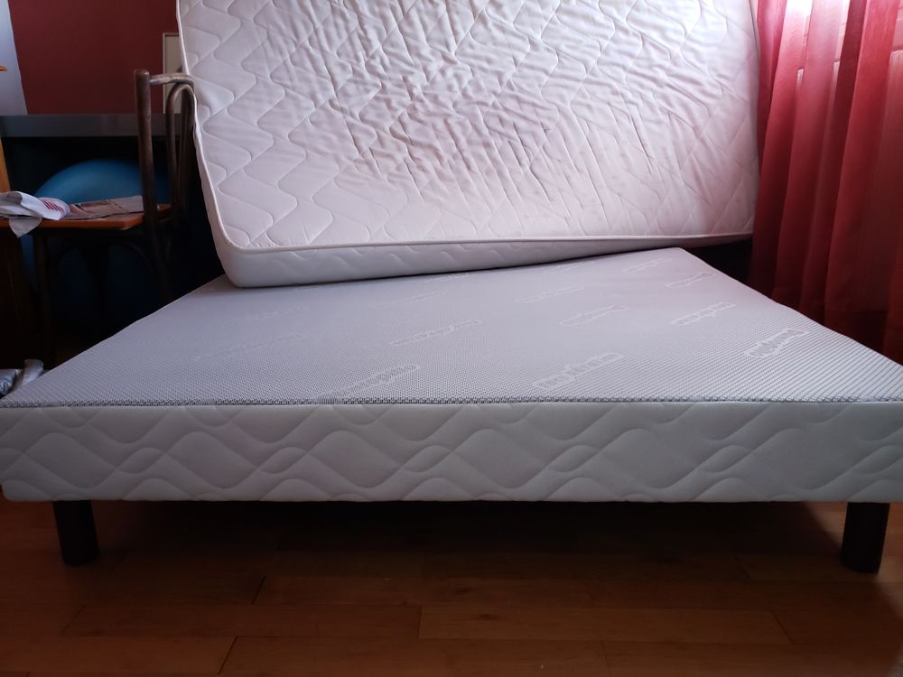 SOMMIER DUNLOPILLO + MATELAS Meubles
