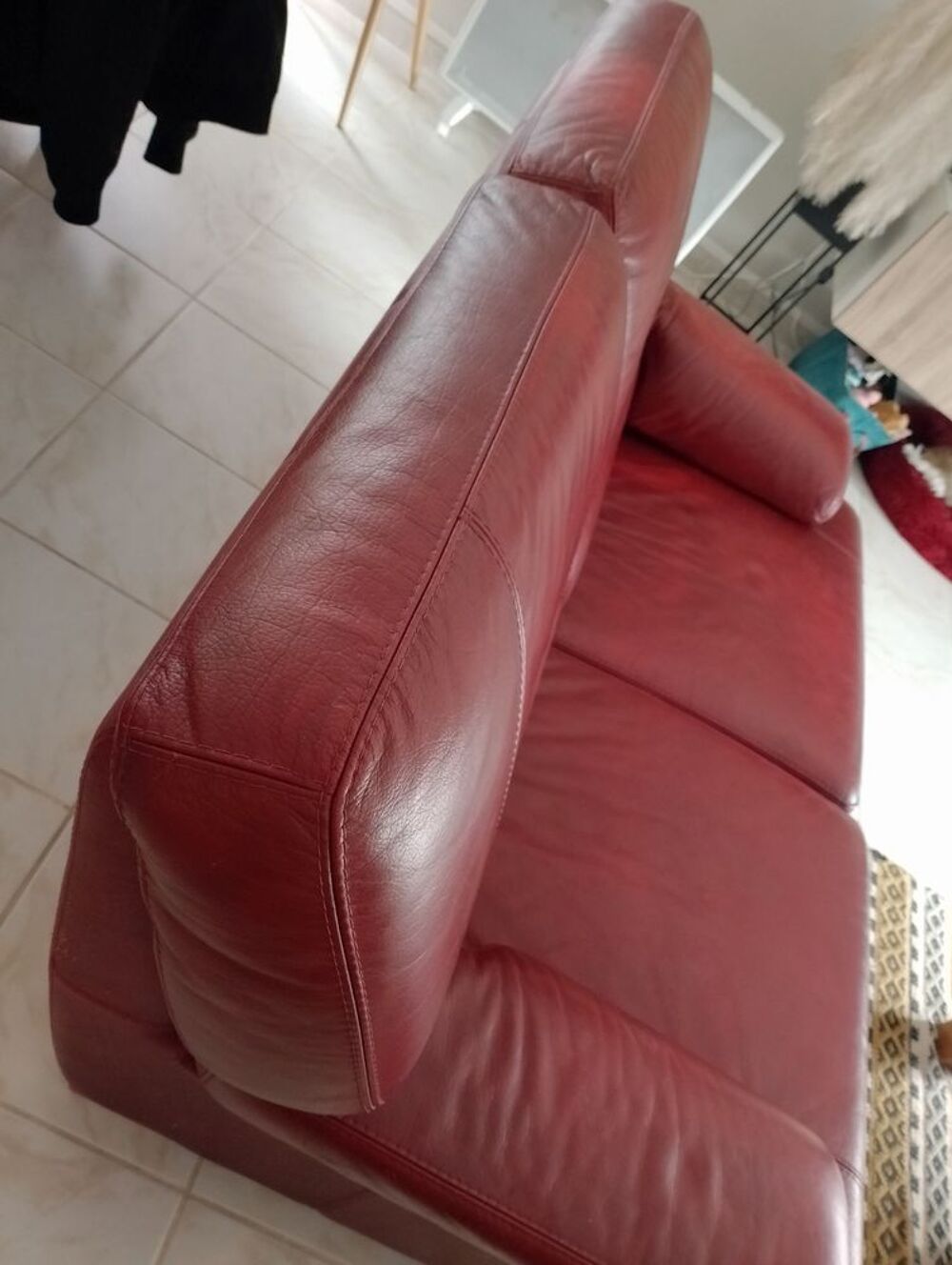 canap&eacute; cuir buffle 2 places 185€ Meubles