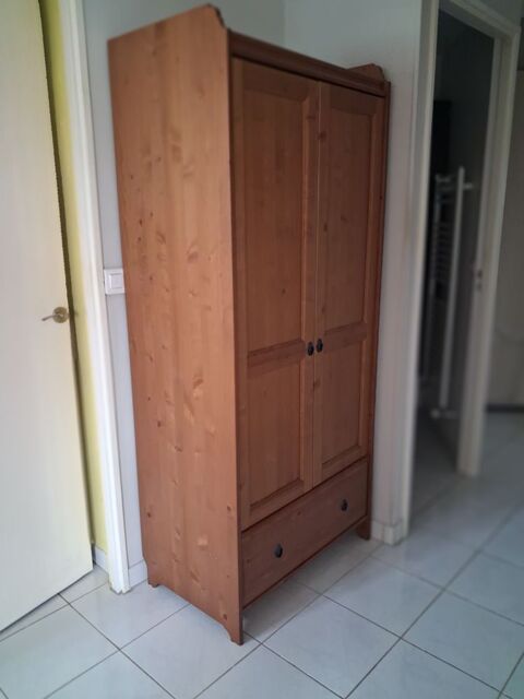 une armoire 2 portes Arcueil (94)