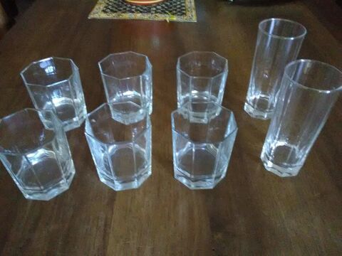 Verres (8) / le lot (ou � l'unit�)
6 Cavaillon (84)