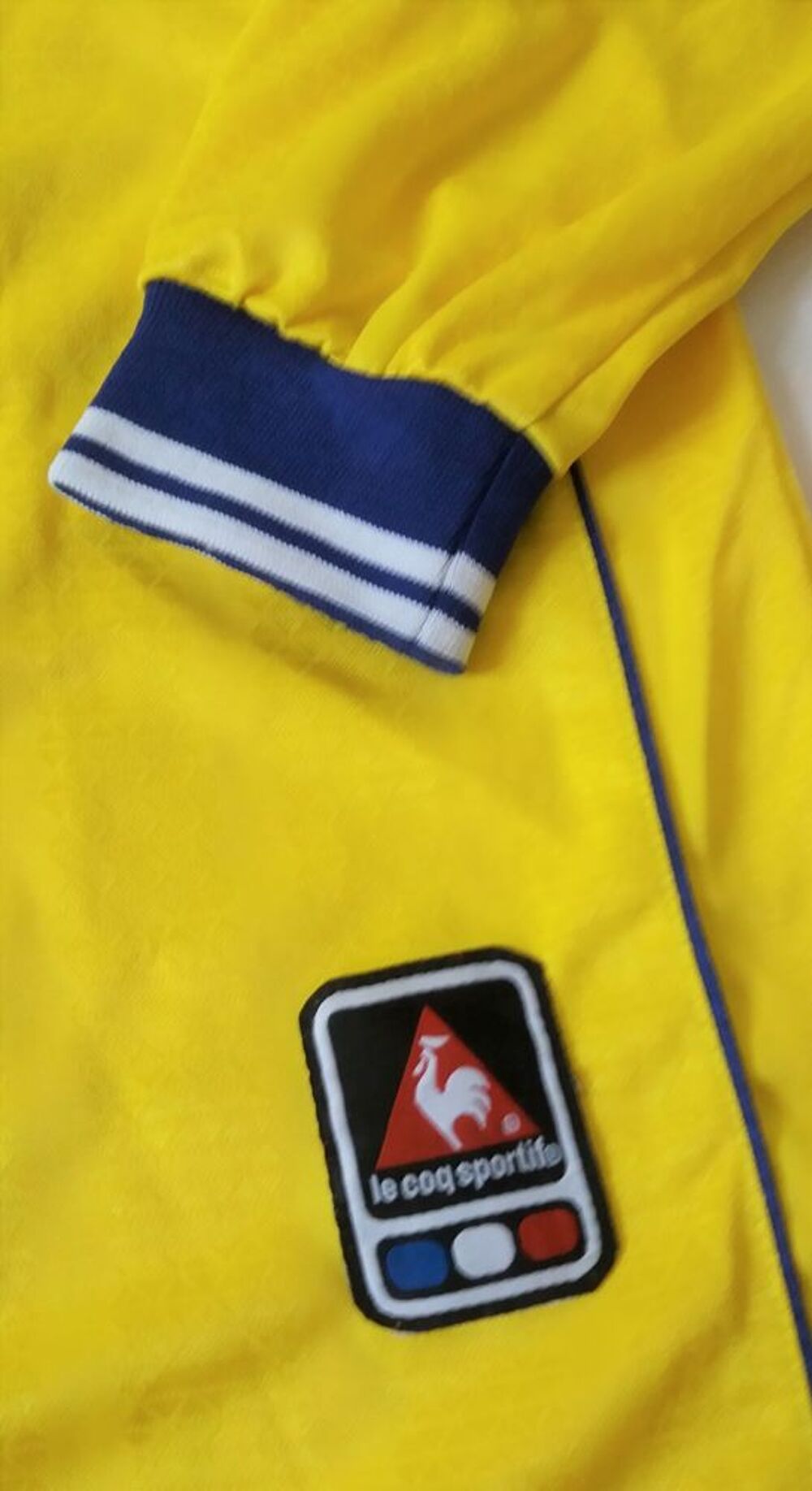 Tee shirt maillot de sport jaune le Coq Sportif T 40 - 42 Vêtements