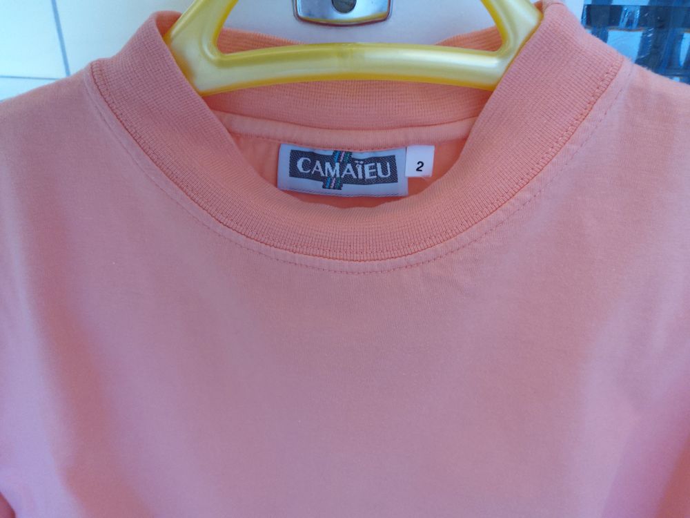 T-SHIRT large Cama&iuml;eu T2 Vêtements