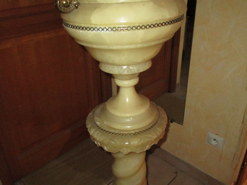GRANDE LAMPE SUR PIED ONYX Décoration