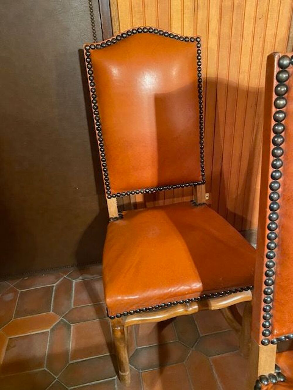 6 chaises monast&egrave;re Meubles