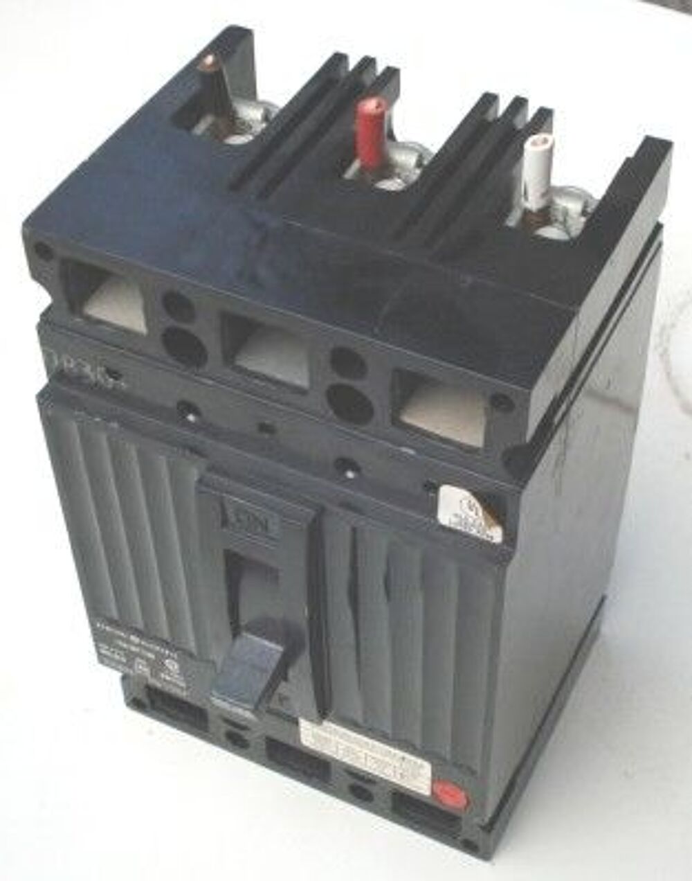 Disjoncteur General Electric 100A 600VAC triphas&eacute; Bricolage