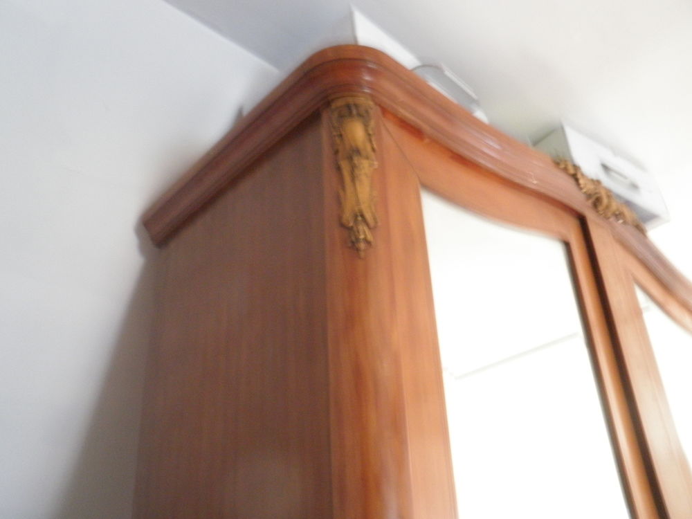 grande armoire &agrave; glaces - Meubles