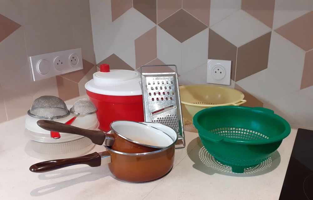 Lot de VAISSELLE VINTAGE Cuisine