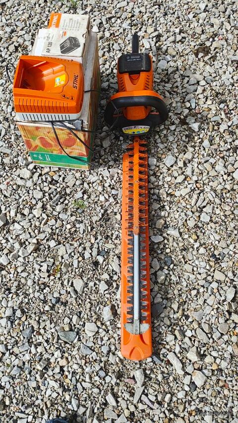 taille haie electriqu sthil 350 Courbpine (27)