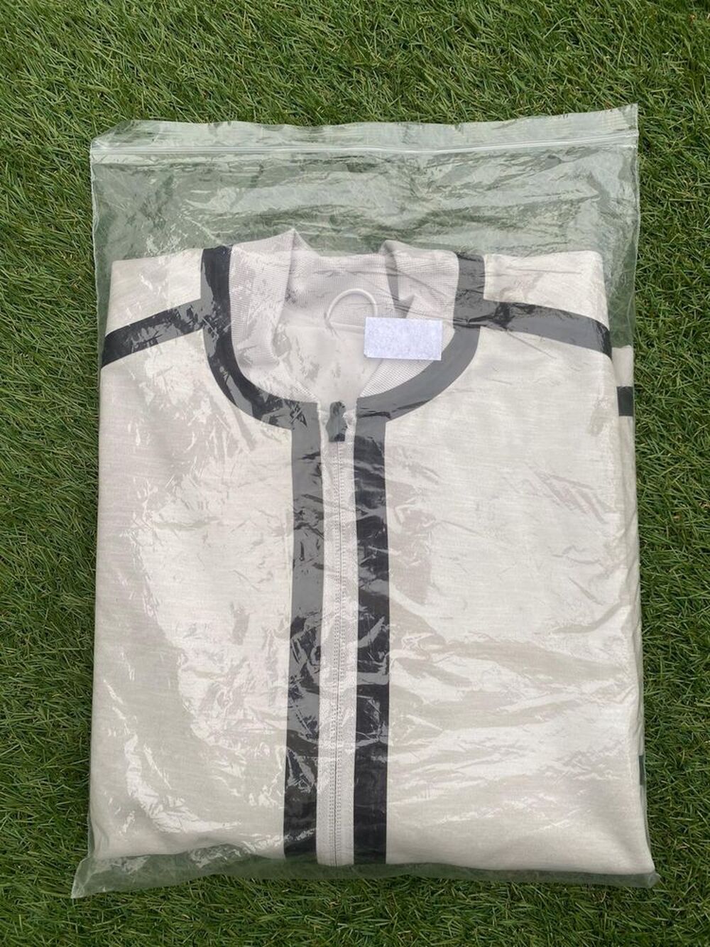 Veste femme ADIDAS Z.N.E. REVERSIBLE CHALK PEARL Vêtements