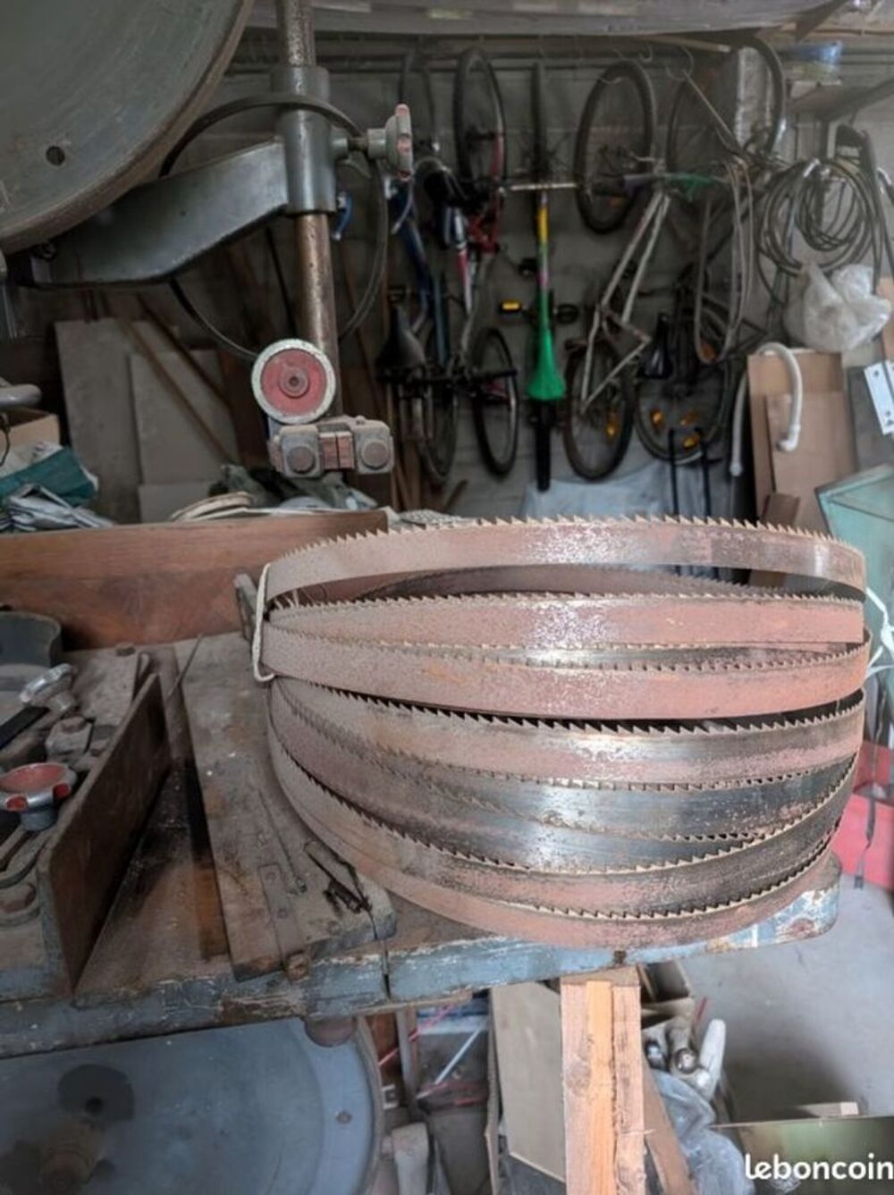 SCIE A RUBAN VOLANT DE 700 mm DE DIAMETRE Bricolage