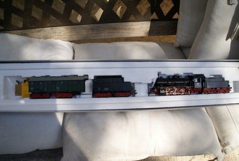 train chasse neige TRIX HO brad&eacute; &agrave; 25% 