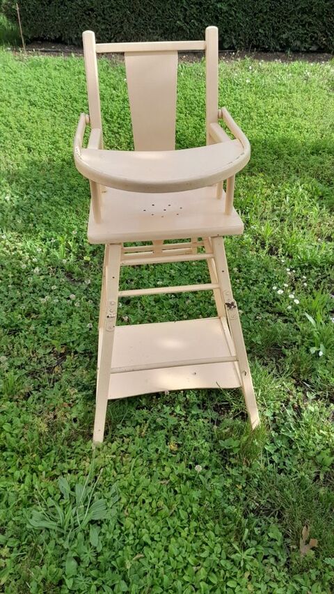 Chaise b�b� vintage (  n�117 ) 25 Brindas (69)