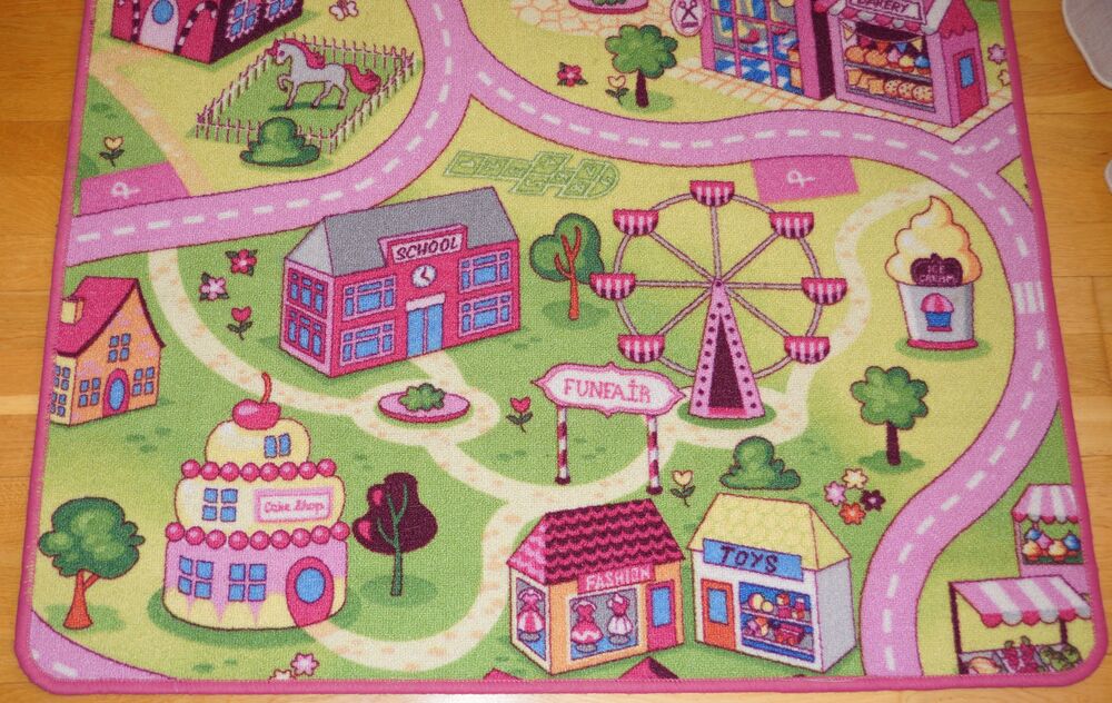 TAPIS DE JEU ET CIRCUIT VOITURE Jeux / jouets