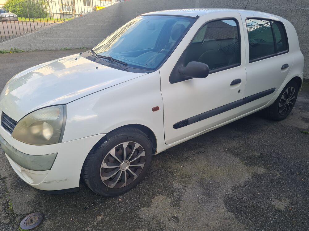 Clio II Clio 1.2 Pack Authentique 2005 occasion 76600 Le Havre