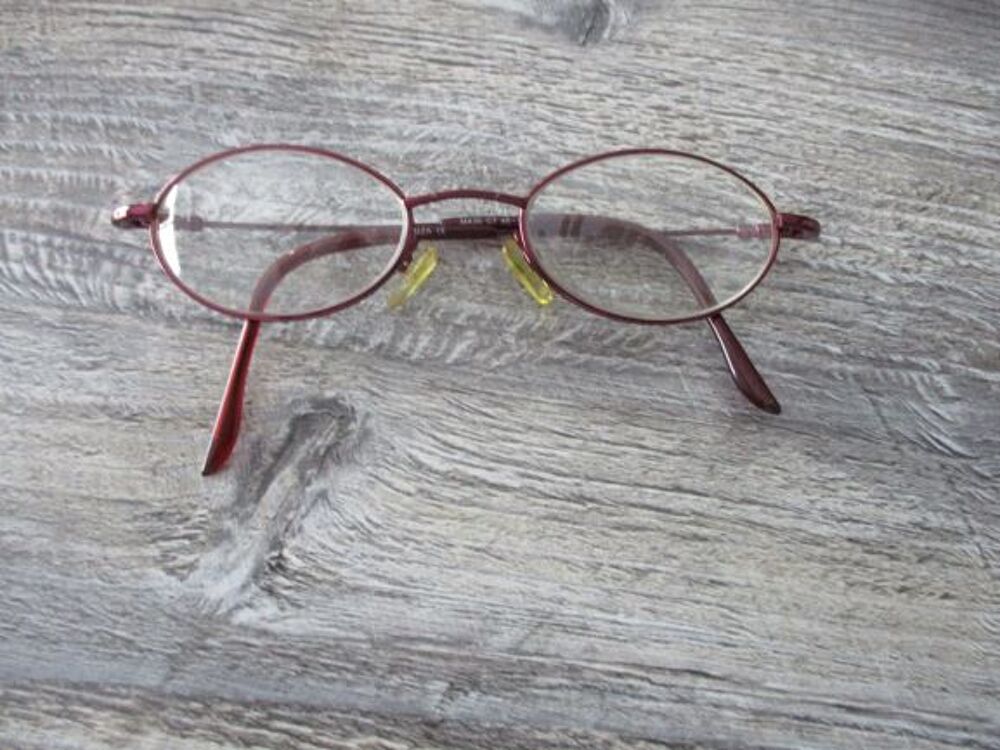 LUNETTES DE VUE Bijoux et montres