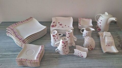 Set d'Assiettes + Vaisselles en porcelaine 30 Nimes (30)