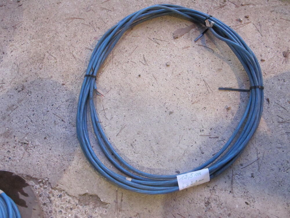 Cable &eacute;lectrique pour pompe immerg&eacute;e 4G x2,5 Bricolage