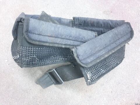 Ceinture � poches occasion couleur noir 5 compartiments 20 Tours (37)