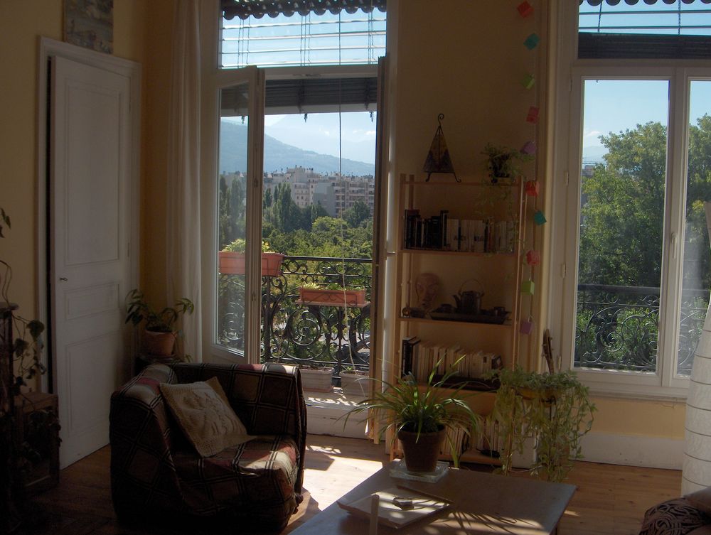 Location Appartement GRAND T2 GAMBETTA/ CHAMPIONNET Grenoble