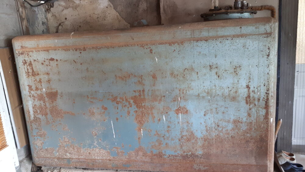 cuve &agrave; fuel marque MAUGUIN 2000litres Bricolage