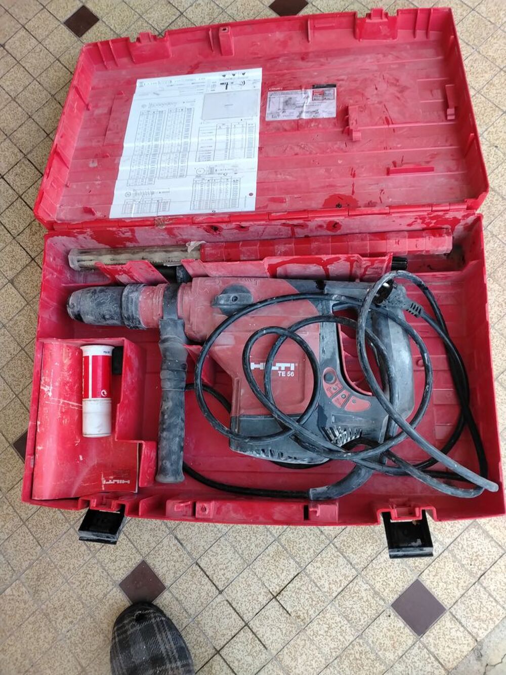   Perforateur Hilti 