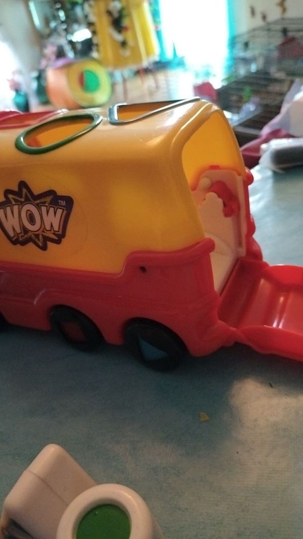 Camion jouet formes Wow Jeux / jouets