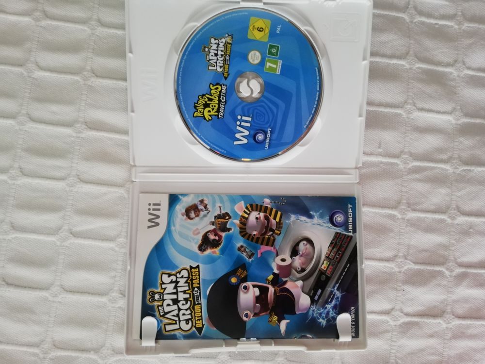  jeux de WII lapins cr&eacute;tins Consoles et jeux vid�os