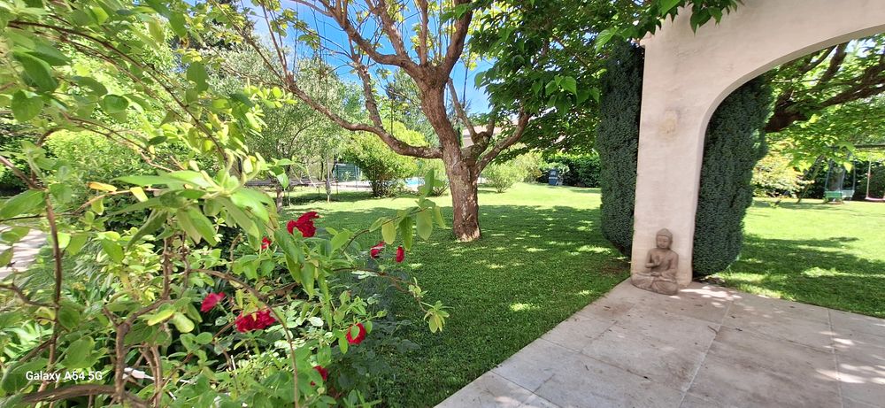 Vente Maison Maison d'architecte 190 m² avec piscine et terrain 2490 m2 Foulayronnes